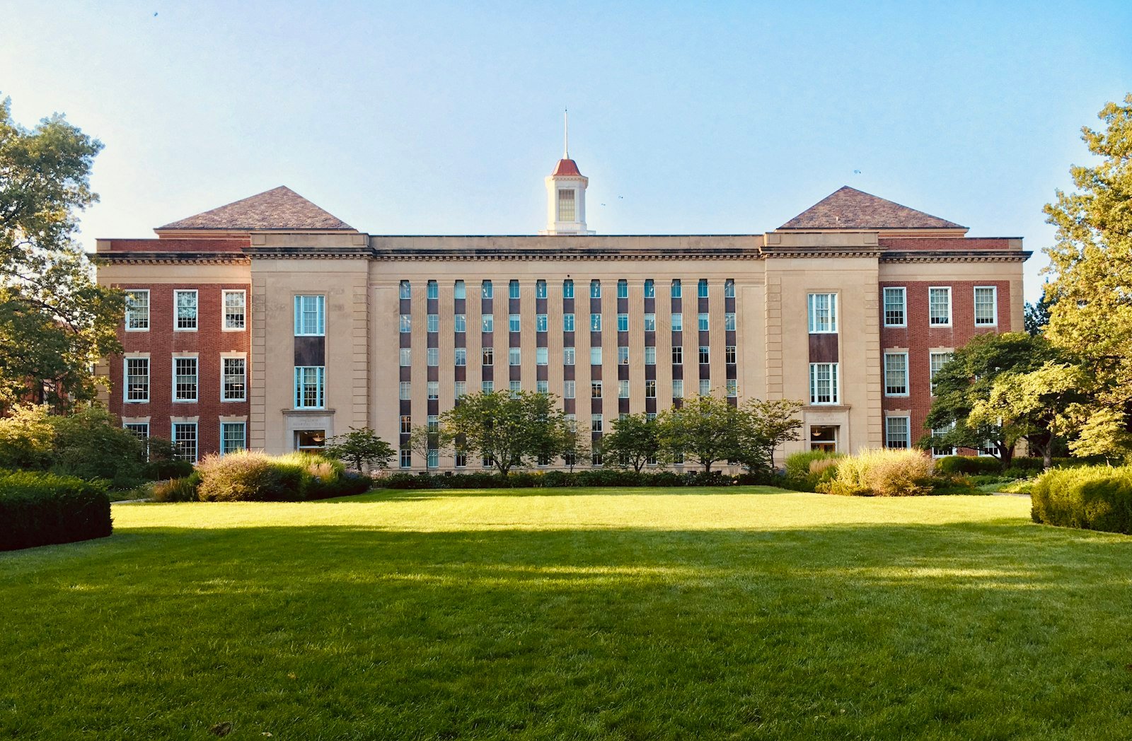 Explore Colleges by Stream and Location